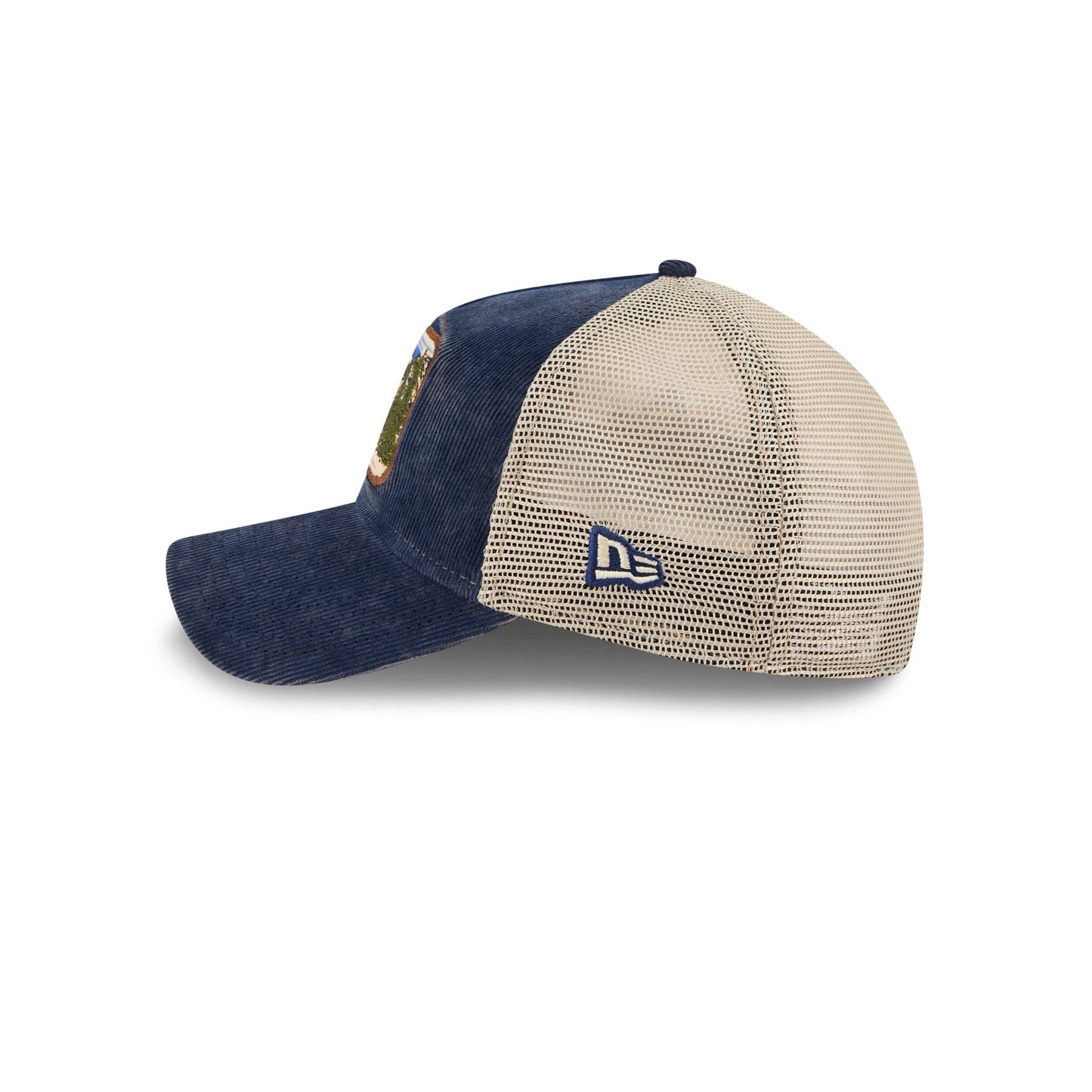 Toronto Maple Leafs Vintage Landscape 9TWENTY A-Frame Trucker Hat