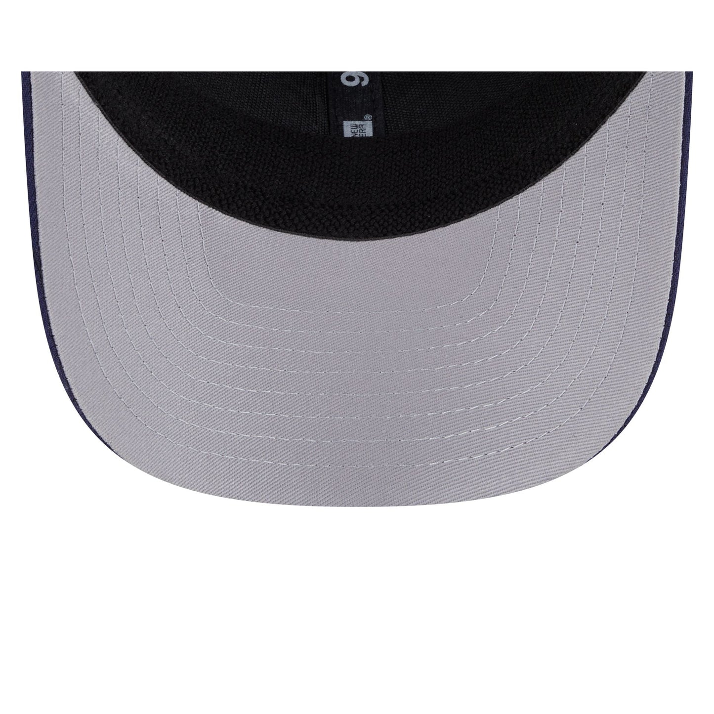 Toronto Maple Leafs Simple 9SEVENTY Trucker Hat