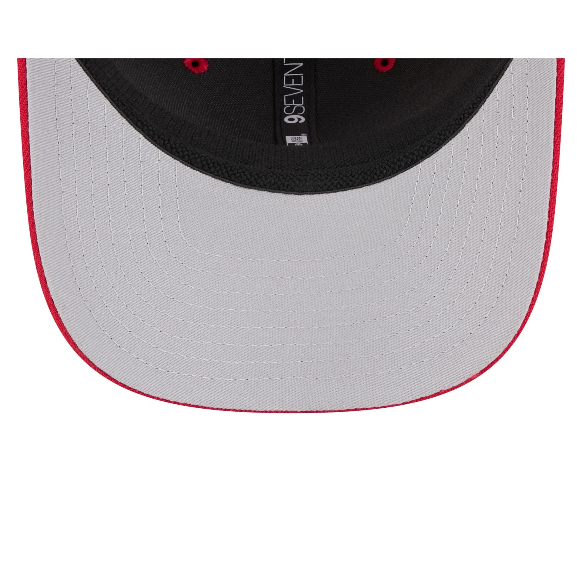 Washington Capitals Simple 9SEVENTY Trucker Hat