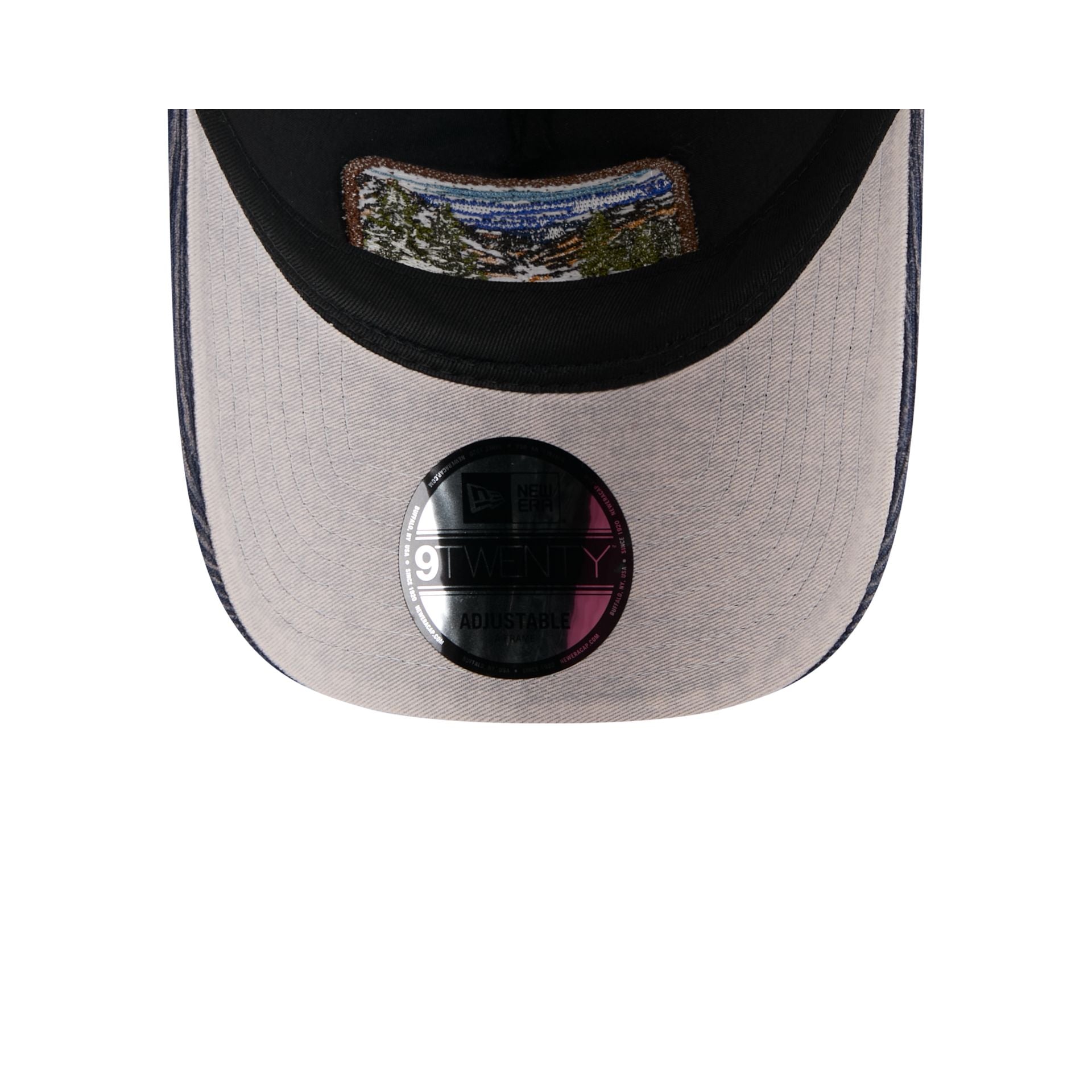 Toronto Maple Leafs Vintage Landscape 9TWENTY A-Frame Trucker Hat