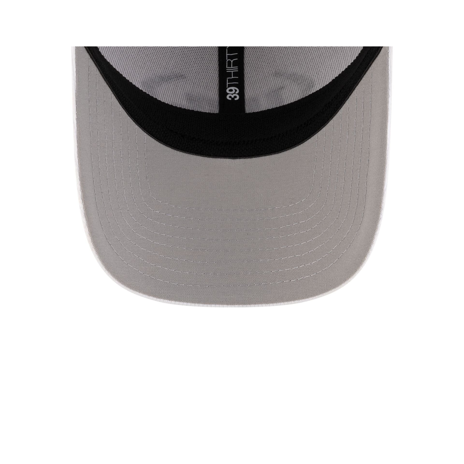 UFL White 39THIRTY Stretch Fit Hat