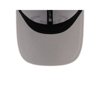 UFL White 39THIRTY Stretch Fit Hat